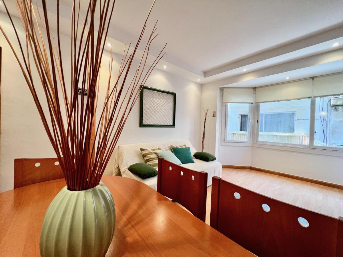 카라펠 Prop De Mar A 60M De La Playa 아파트 외부 사진