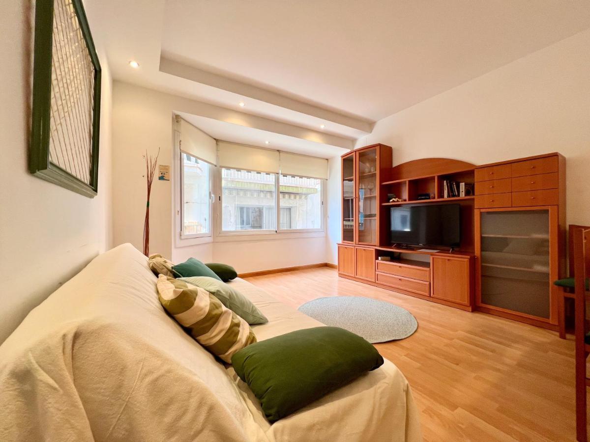 카라펠 Prop De Mar A 60M De La Playa 아파트 외부 사진