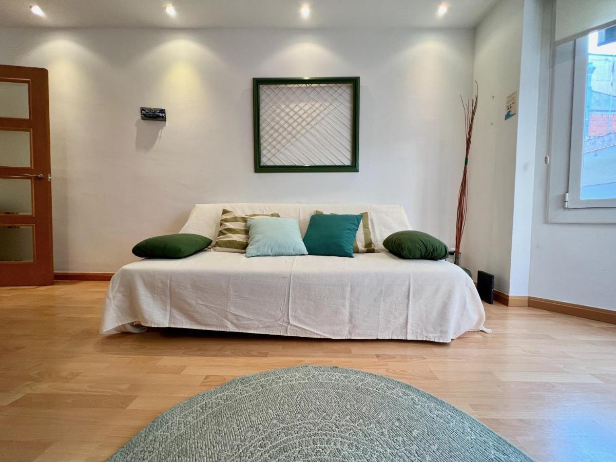 카라펠 Prop De Mar A 60M De La Playa 아파트 외부 사진
