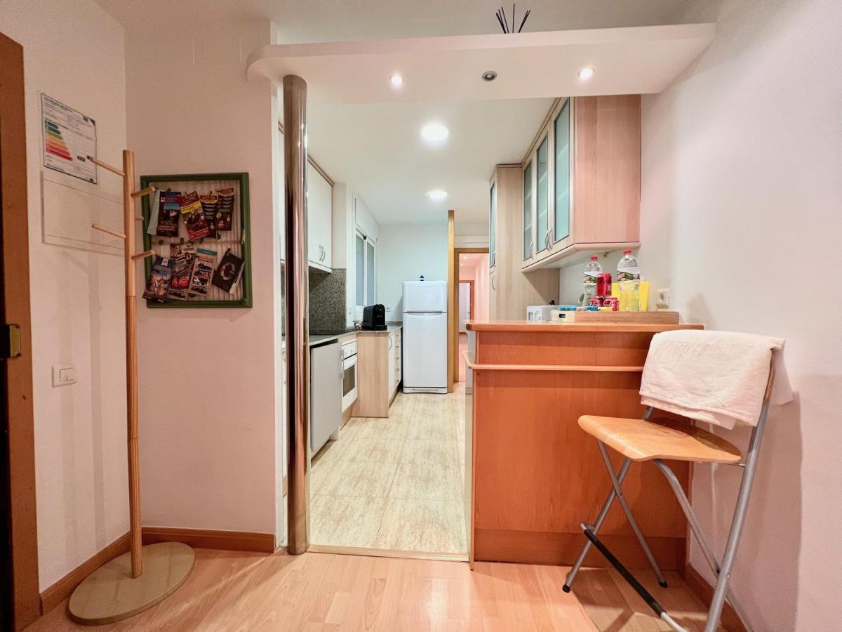 카라펠 Prop De Mar A 60M De La Playa 아파트 외부 사진